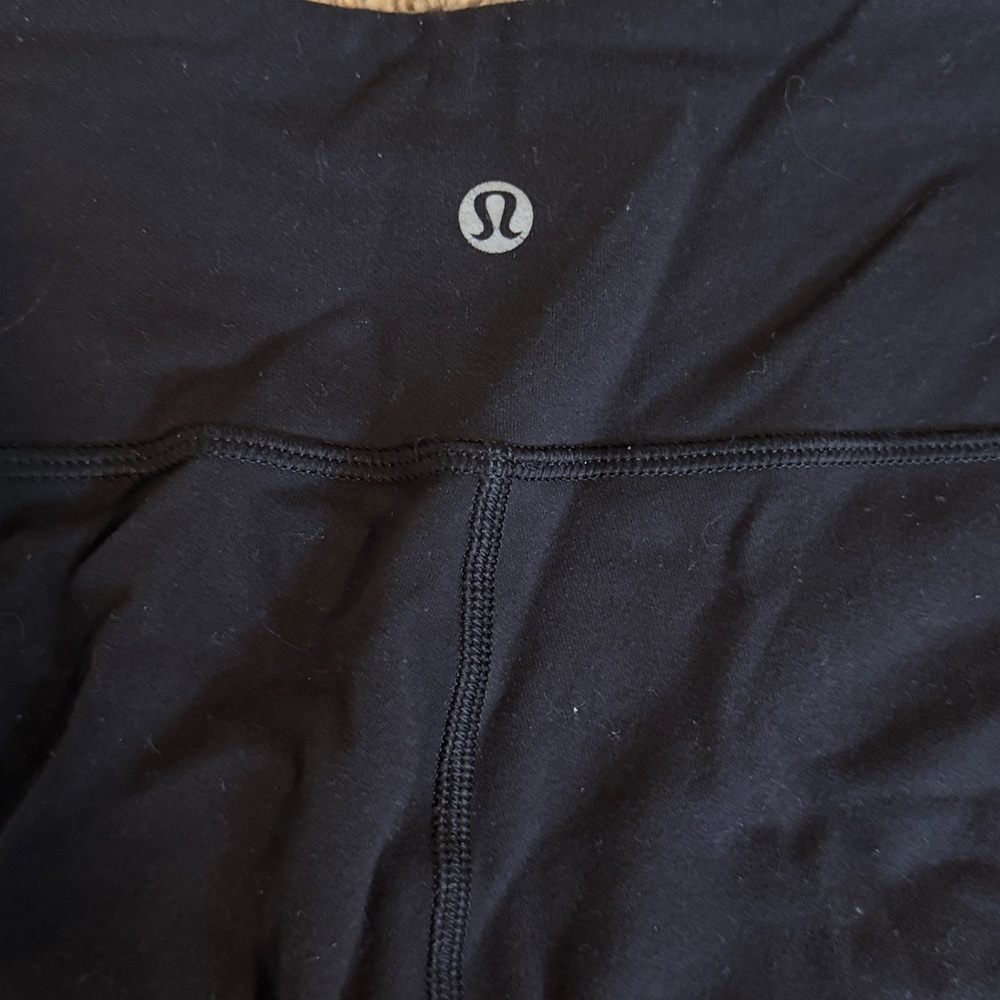Lululemon leggings women’s black size 6 - Picture 2 of 3